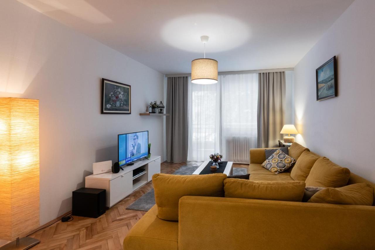 Ada City Break Belgrado Exterior foto